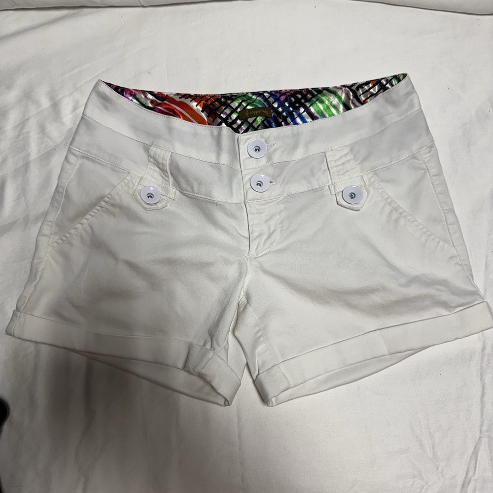 Copper Key White Mid-Rise Chino Shorts with Print Lining - Size 7